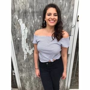 Meet your Posher, Andrea